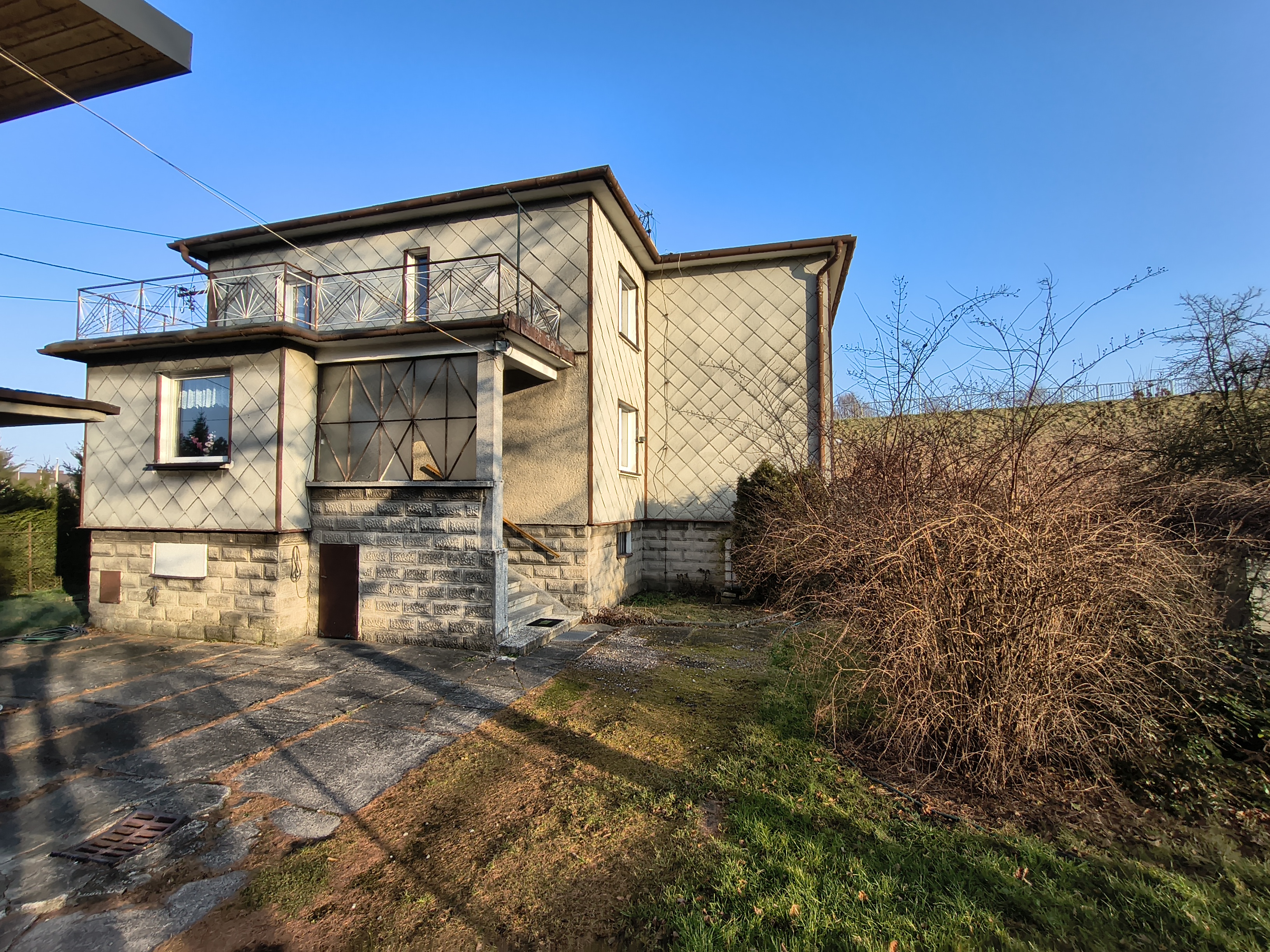 Dom dwurodzinny z ogromnym potencjałem w Wapienicy